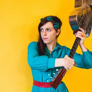 Ali Dineen