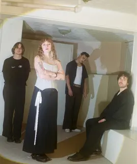 Wiring, Fib, Paper Lady, Nat Shaheen @ The Broadway
