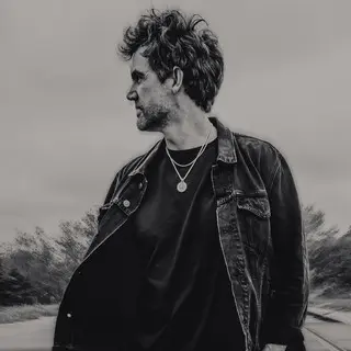 Tyler Hilton @ Harvelle's