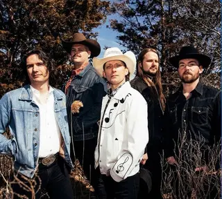 Ward Hayden & The Outliers