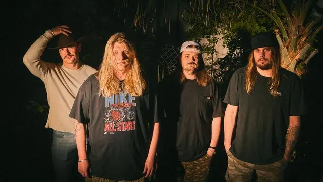 Dexter and The Moonrocks, Cigarettes