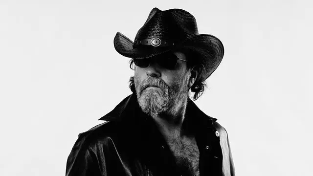 Wheeler Walker Jr., Channing Wilson